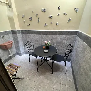  Guest house In The Center